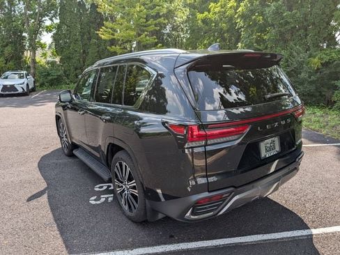 Used 2025 Lexus LX 700h Luxury AWD/4WD image 10