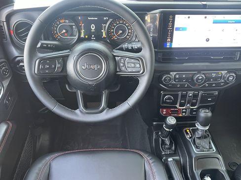 New 2026 Jeep Wrangler Unlimited Rubicon image 25