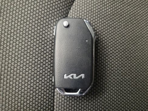 Used 2024 Kia Forte LXS image 32