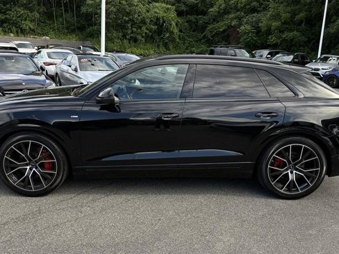 Used 2023 Audi Q8 Prestige w/ Prestige Package AWD/4WD image 12