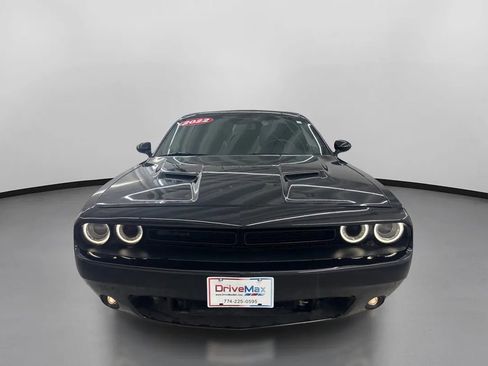 Used 2022 Dodge Challenger SXT w/ Blacktop Package image 2