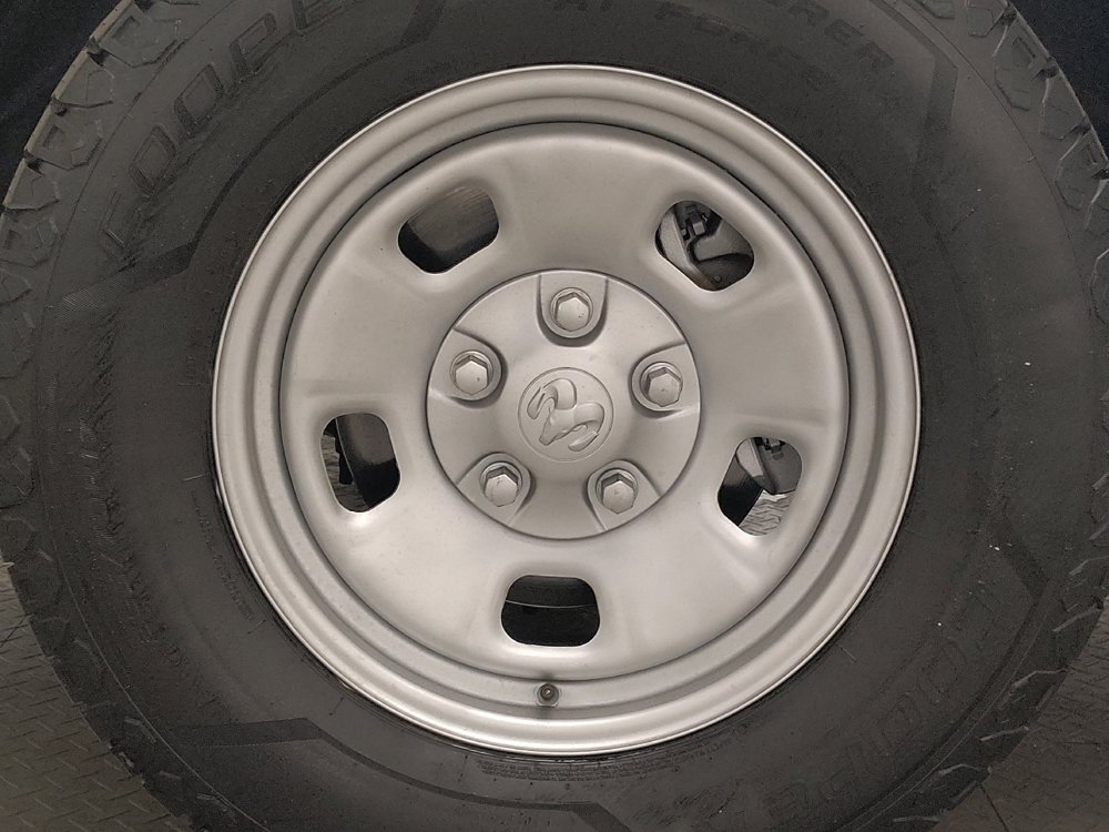 Used 2017 RAM 1500 Tradesman RWD image 31