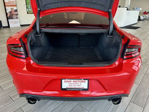 Used 2020 Dodge Charger R/T w/ Blacktop Package RWD image 9