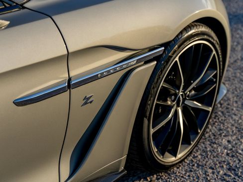 Used 2018 Aston Martin Vanquish Zagato RWD image 32