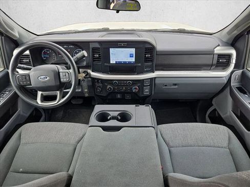 Used 2025 Ford F250 XLT image 12