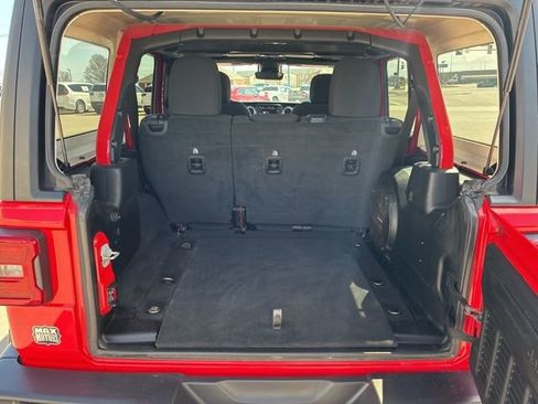 Used 2020 Jeep Wrangler Unlimited Sahara w/ Dual Top Group image 13