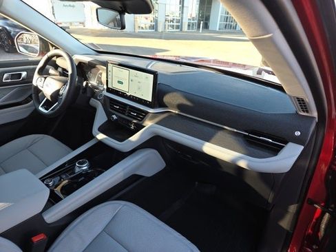 New 2026 Ford Explorer Platinum w/ LUX Leather Package image 30