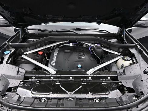 Used 2026 BMW X7 xDrive40i image 25