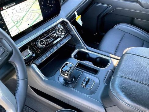 Used 2023 GMC Sierra 1500 Denali w/ Technology Package image 13