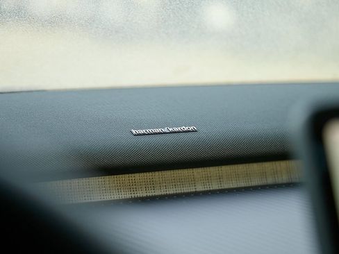 New 2026 Volvo EX30 Cross Country Ultra image 16