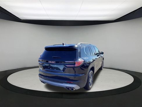 Used 2025 GMC Acadia Elevation image 8