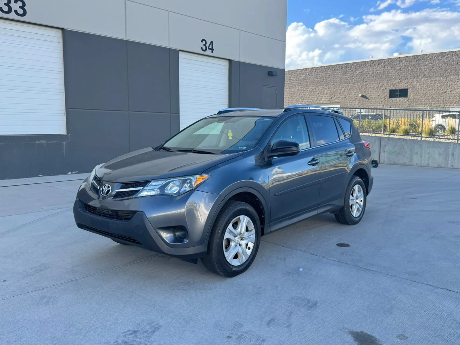 Used 2014 Toyota RAV4 LE AWD/4WD image 1