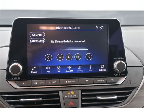 Used 2024 Nissan Altima 2.5 SV image 6