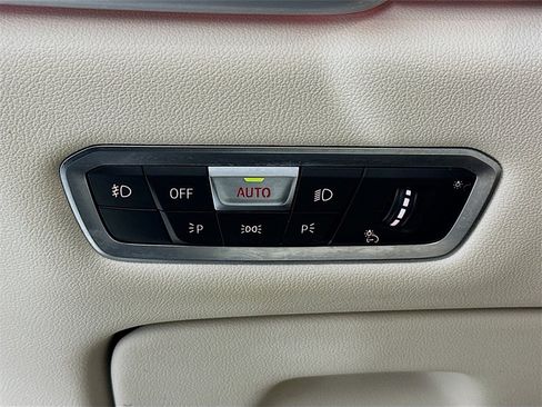 Used 2020 BMW X5 xDrive40i w/ Premium Package image 10