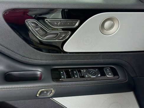 New 2026 Lincoln Aviator Reserve AWD/4WD image 19