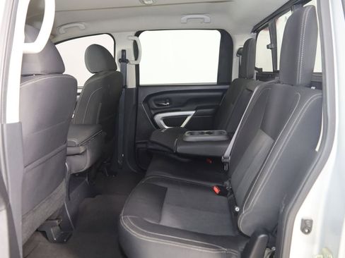 Used 2017 Nissan Titan SV AWD/4WD image 42