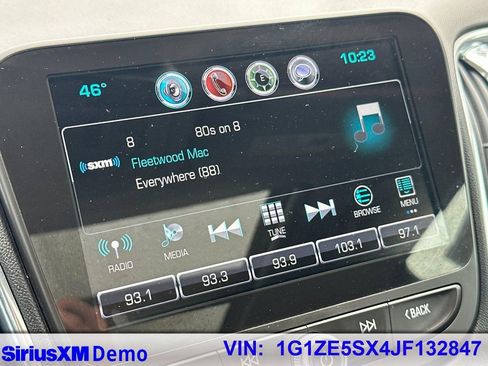 Used 2018 Chevrolet Malibu Premier w/ Premier Sun and Wheel Package image 27