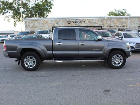 Used 2013 Toyota Tacoma 4x4 Double Cab w/ Limited Pkg image 8