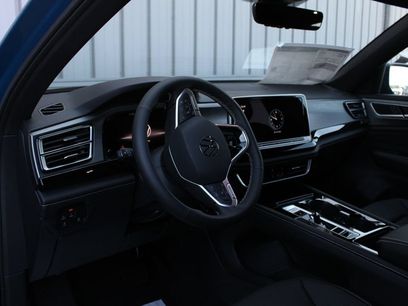 New 2026 Volkswagen Atlas Cross Sport SE