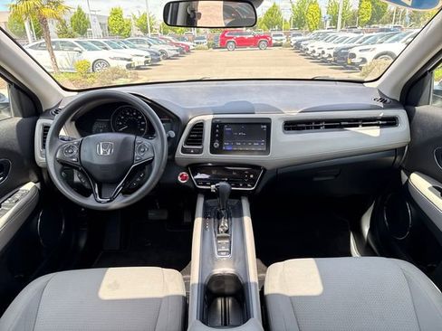Certified 2022 Honda HR-V EX image 28