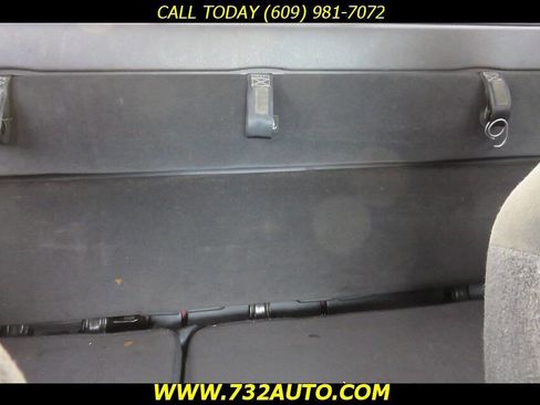 Used 2004 Dodge Dakota SXT 2dr Club Cab Rwd SB w/ Tire & Handling Group image 15