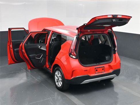 Used 2024 Kia Soul LX w/ Option Group 015 image 29