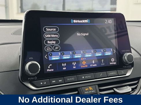 Used 2024 Nissan Altima 2.5 SV FWD image 29
