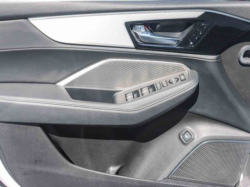 Used 2023 Acura MDX SH-AWD image 21