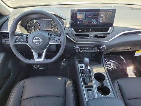 New 2026 Nissan Altima 2.5 SV w/ SV Premium Package FWD image 11