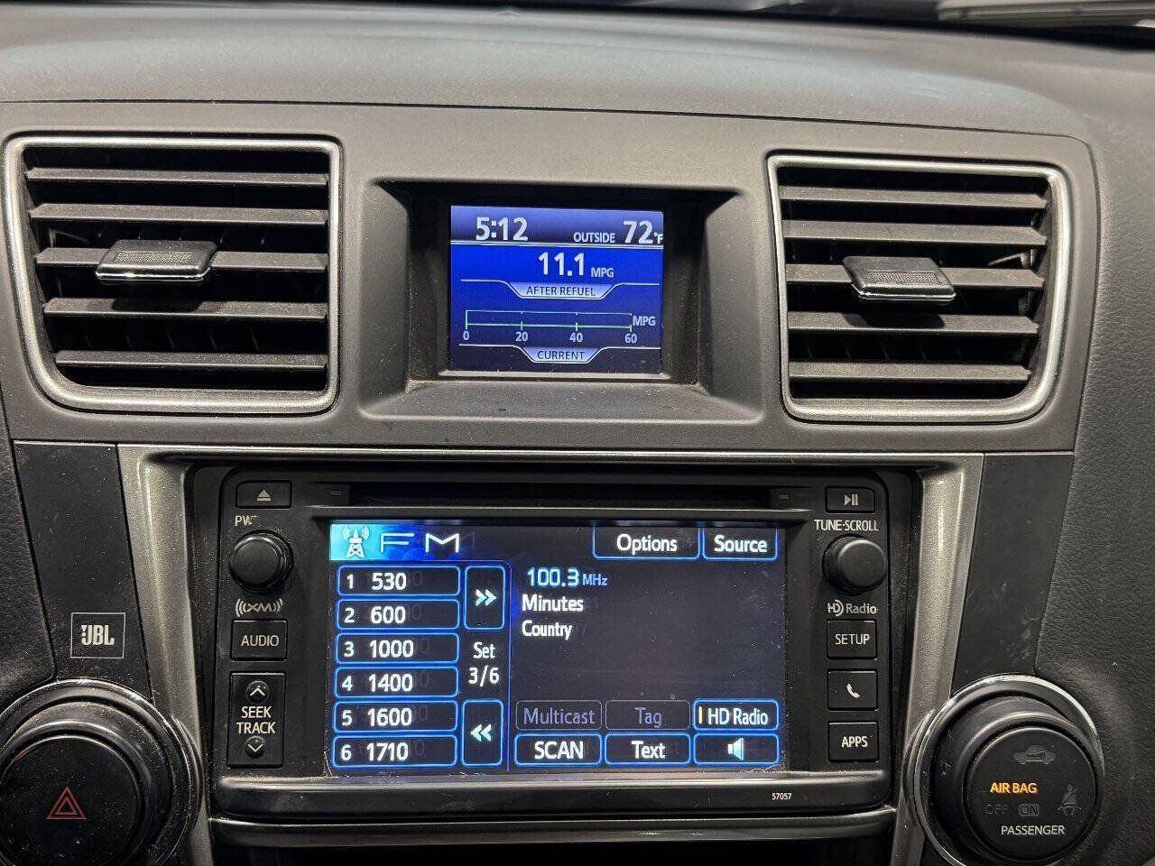 Used 2013 Toyota Highlander Limited AWD/4WD image 30