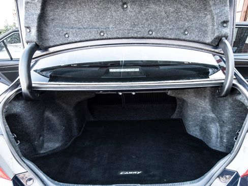 Used 2015 Toyota Camry XLE image 40