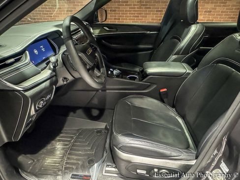 Used 2024 Jeep Grand Cherokee L Overland w/ Trailer Tow Package image 13