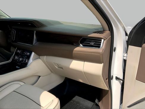 Certified 2021 GMC Yukon XL Denali RWD image 19