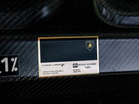 Used 2023 Lamborghini Huracan Tecnica image 12