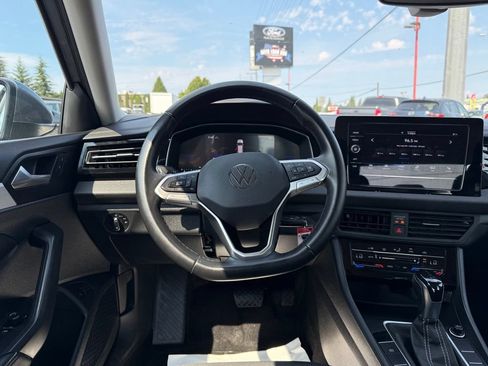 Used 2025 Volkswagen Jetta S FWD image 10