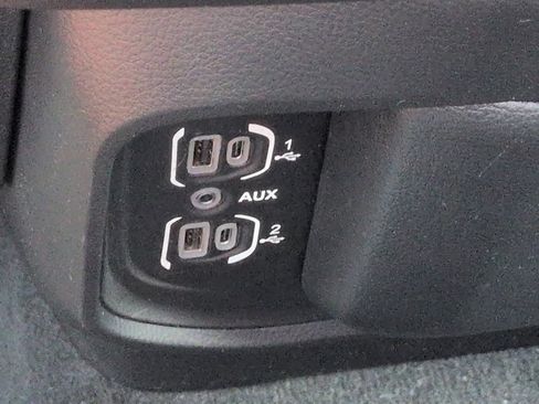 Used 2023 RAM 1500 Big Horn AWD/4WD image 23