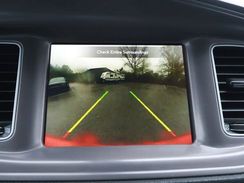 Used 2023 Dodge Charger SXT image 17