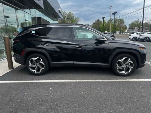 Certified 2023 Hyundai Tucson Limited w/ Cargo Package AWD/4WD image 4