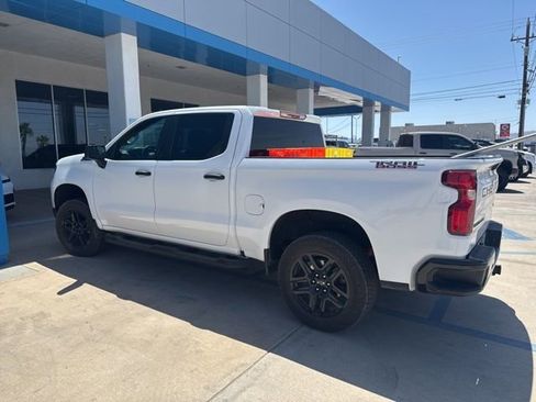 Used 2025 Chevrolet Silverado 1500 Custom Trail Boss w/ Turbomax Blackout Package image 3