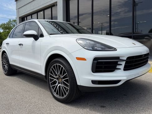 Used 2021 Porsche Cayenne S AWD/4WD image 13