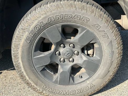Used 2020 RAM 1500 Big Horn AWD/4WD image 15