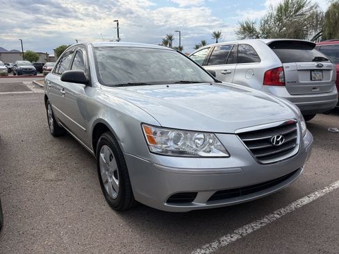 Used 2010 Hyundai Sonata GLS FWD image 5