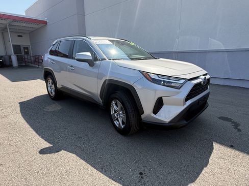 Certified 2025 Toyota RAV4 XLE AWD/4WD image 12