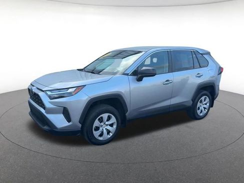 Used 2024 Toyota RAV4 LE FWD image 7