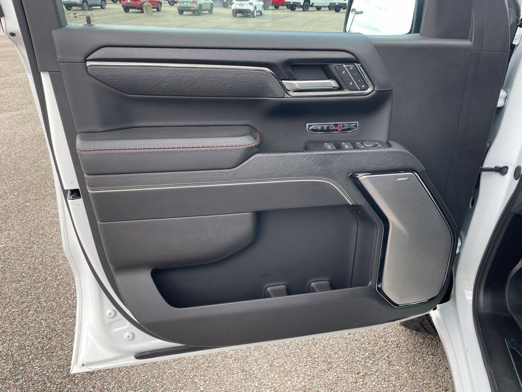 Used 2024 GMC Sierra 1500 AT4X AWD/4WD image 17