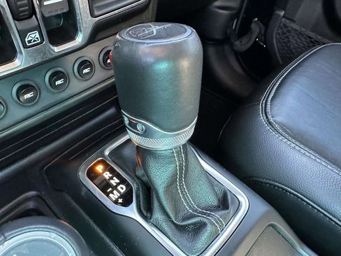 Used 2022 Jeep Gladiator Overland w/ Popular Equipment Package image 23