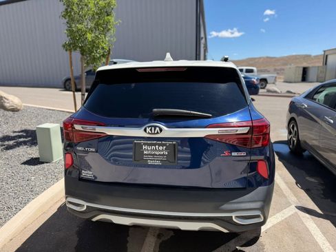 Used 2021 Kia Seltos S AWD/4WD image 4