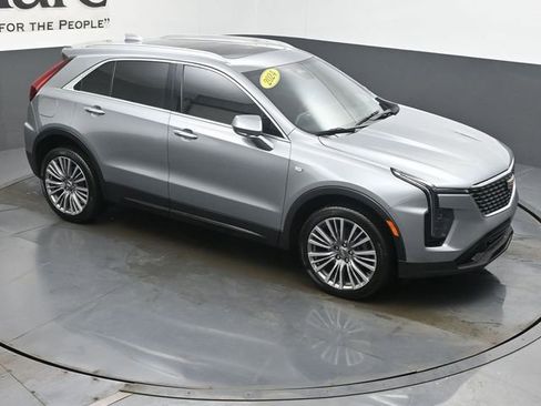 Used 2024 Cadillac XT4 Premium Luxury image 48