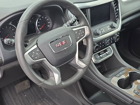 Certified 2023 GMC Acadia SLE w/ Driver Convenience Package FWD image 18