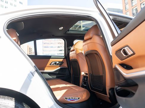 Used 2022 BMW 330e xDrive w/ M Sport Package image 19